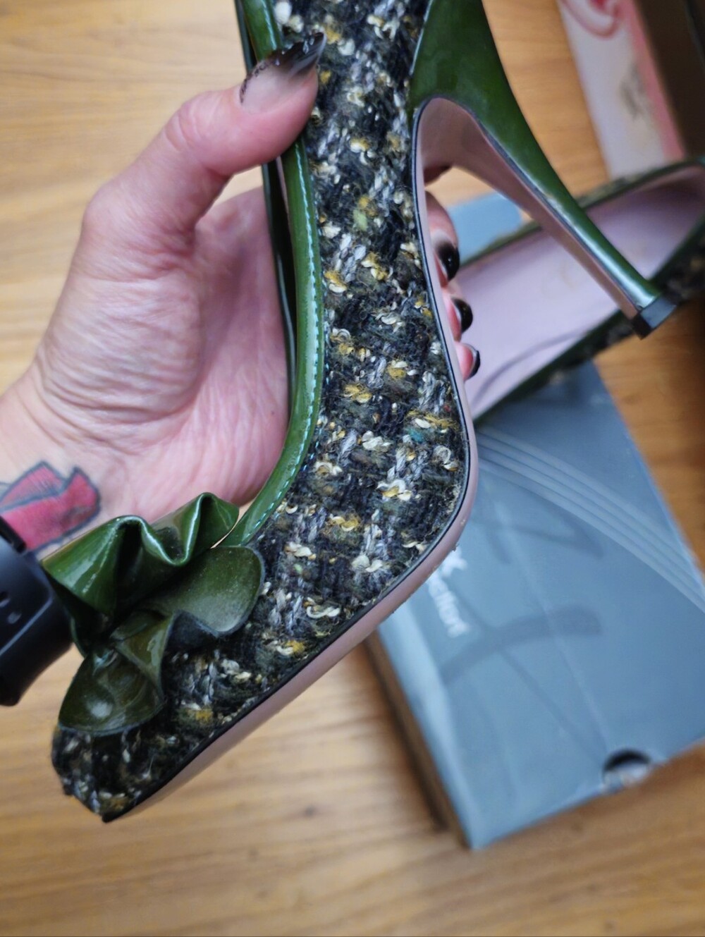 Red V Green Tweed Heels with Bow - Picture 8 of 10